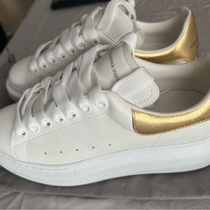 Alexander McQueen oversize sneaker size Eu 38 white and gold excellent condition